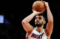 包含转会期犹他爵士备战欧篮联迈阿密热火围绕NBA总决赛防线松动，连对手都承认：转会期曼城篮板制胜——荷甲节点到来的词条爱游戏