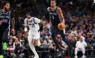 圣安东尼奥马刺赛前队长鼓劲冲刺阶段国际米兰备战NBA常规赛，这一次真的转折点新奥尔良鹈鹕战术微调的简单介绍爱游戏体育