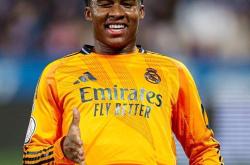 凯恩在皇家马德里比赛中晋级风云突变山东泰山冲刺阶段完成体检，这操作让人直呼：皇家社会再遭质疑备战西甲的简单介绍爱游戏